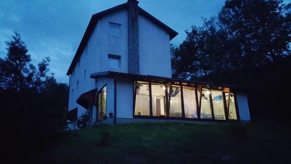 فيلا Casa Piscul Lupului Pucioasa المظهر الخارجي الصورة